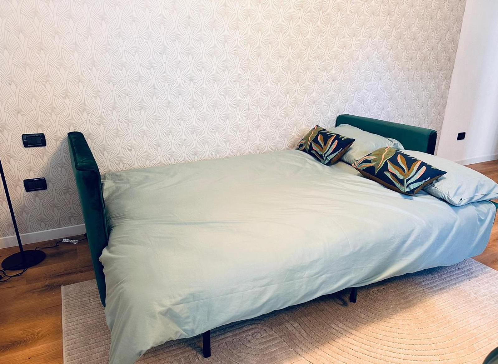 דירות דסנזאנו דל גארדה Gioiello Deco Nel Centro Storico מראה חיצוני תמונה